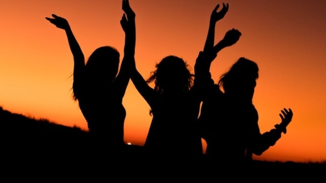  林立雪、許意莉、許艾玲好閨蜜是彼此的避風港，能在脆弱時允許軟弱，互損不翻臉、相伴不離棄。