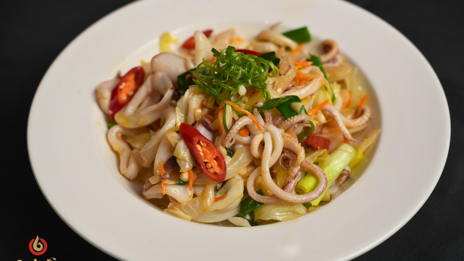 奶香一上桌就收服味蕾——六少爺「奶油中卷」在屏東墾丁把海味變得更濃更順口